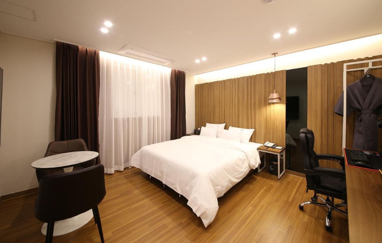 Brown Dot Hotel Sinan 光州 エクステリア 写真