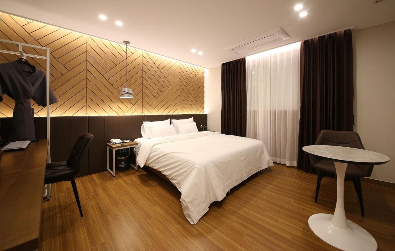 Brown Dot Hotel Sinan 光州 エクステリア 写真