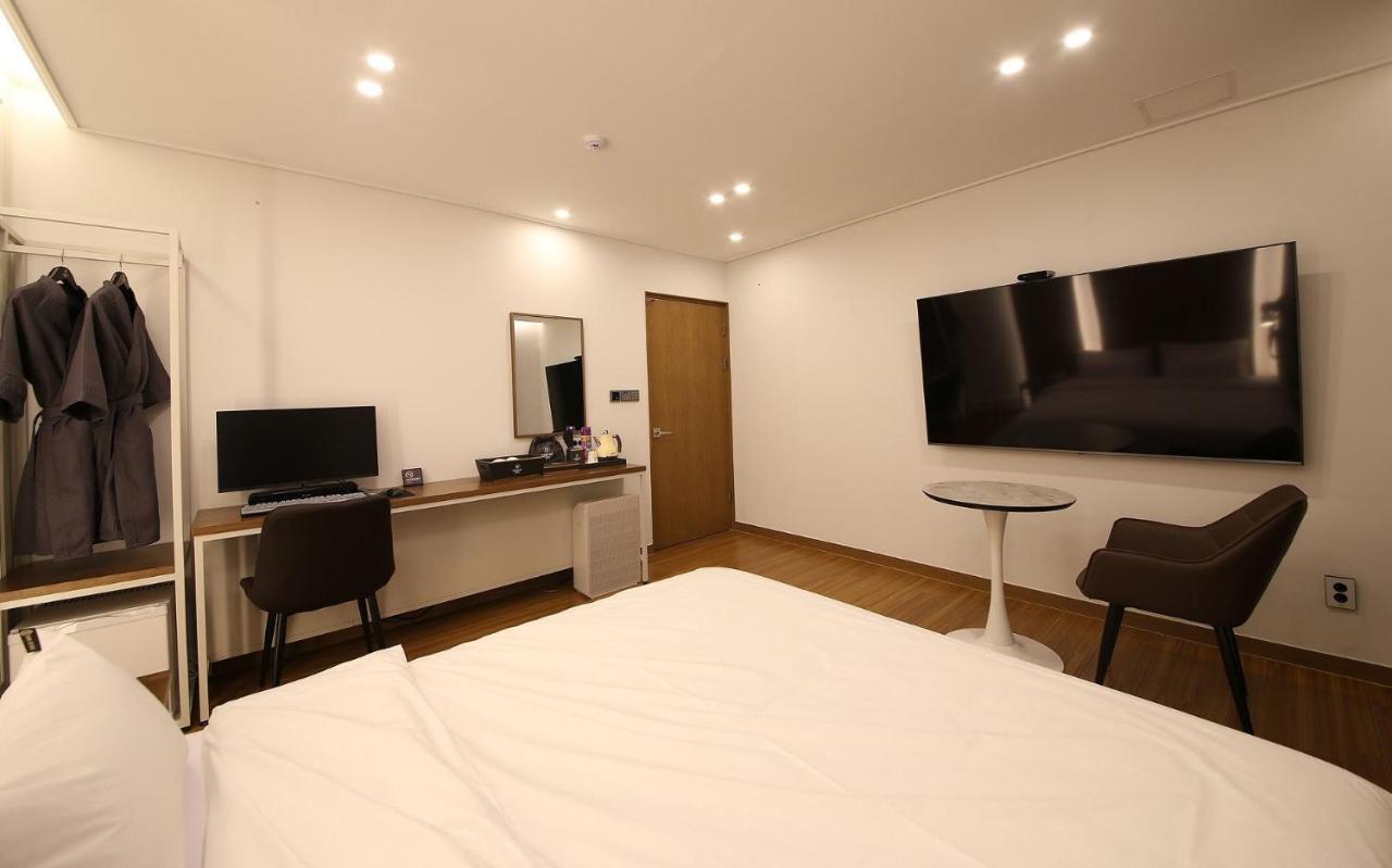 Brown Dot Hotel Sinan 光州 エクステリア 写真