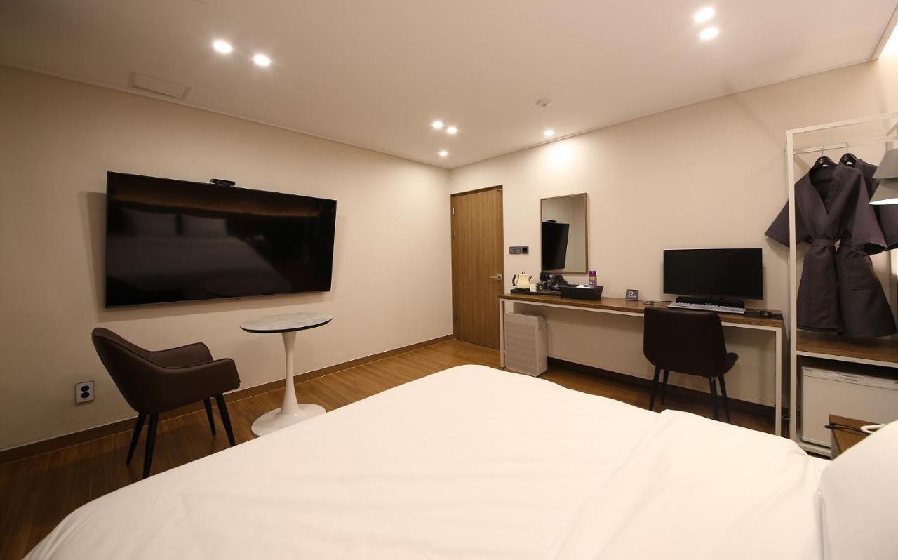 Brown Dot Hotel Sinan 光州 エクステリア 写真