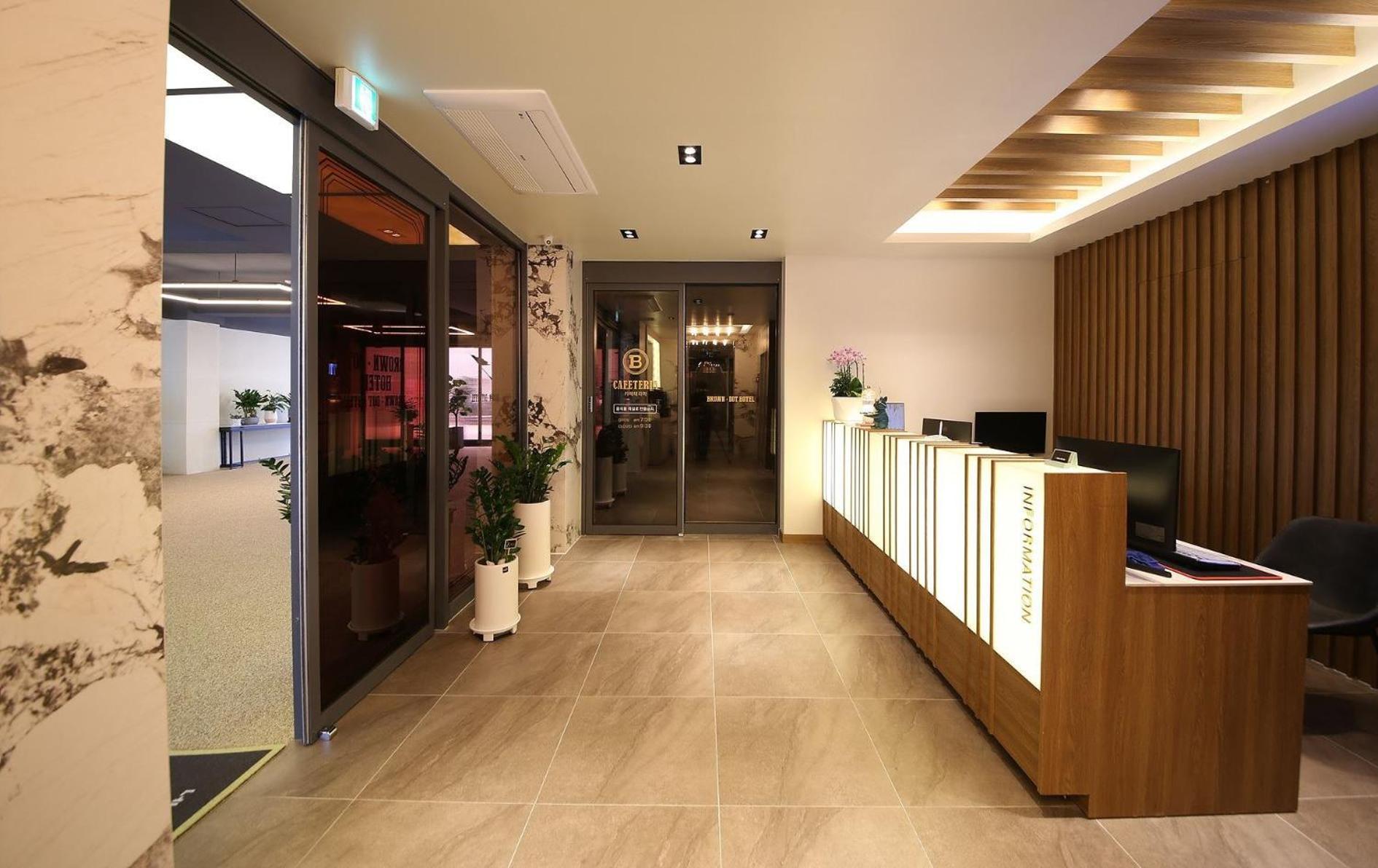 Brown Dot Hotel Sinan 光州 エクステリア 写真