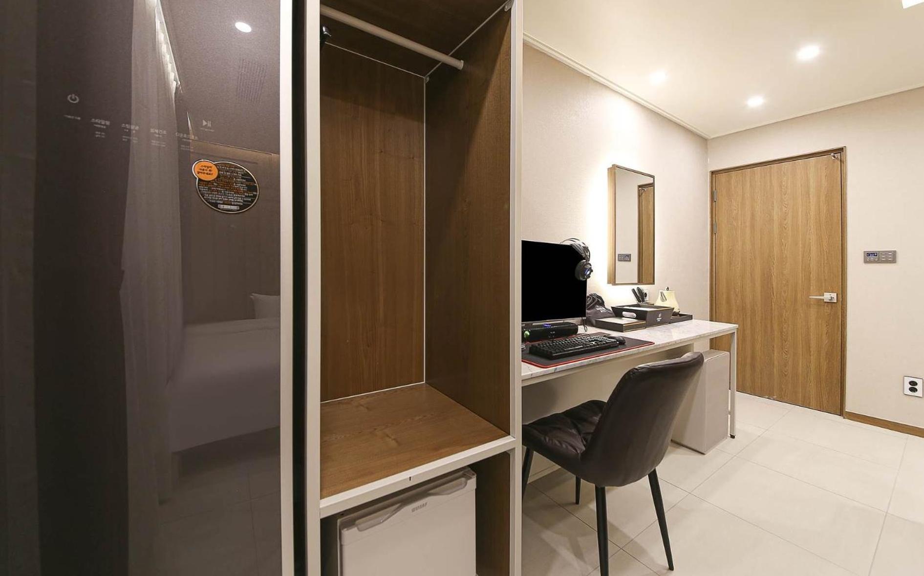 Brown Dot Hotel Sinan 光州 エクステリア 写真