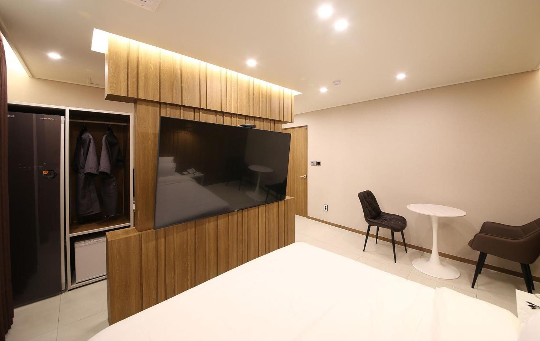 Brown Dot Hotel Sinan 光州 エクステリア 写真