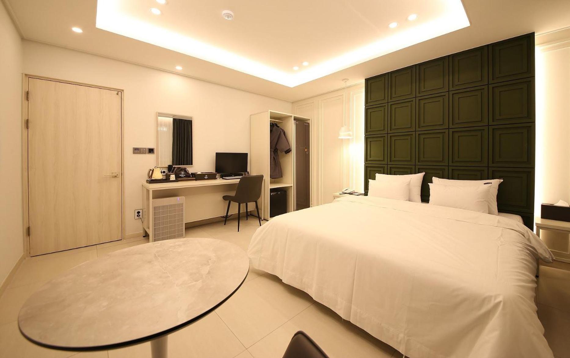Brown Dot Hotel Sinan 光州 エクステリア 写真
