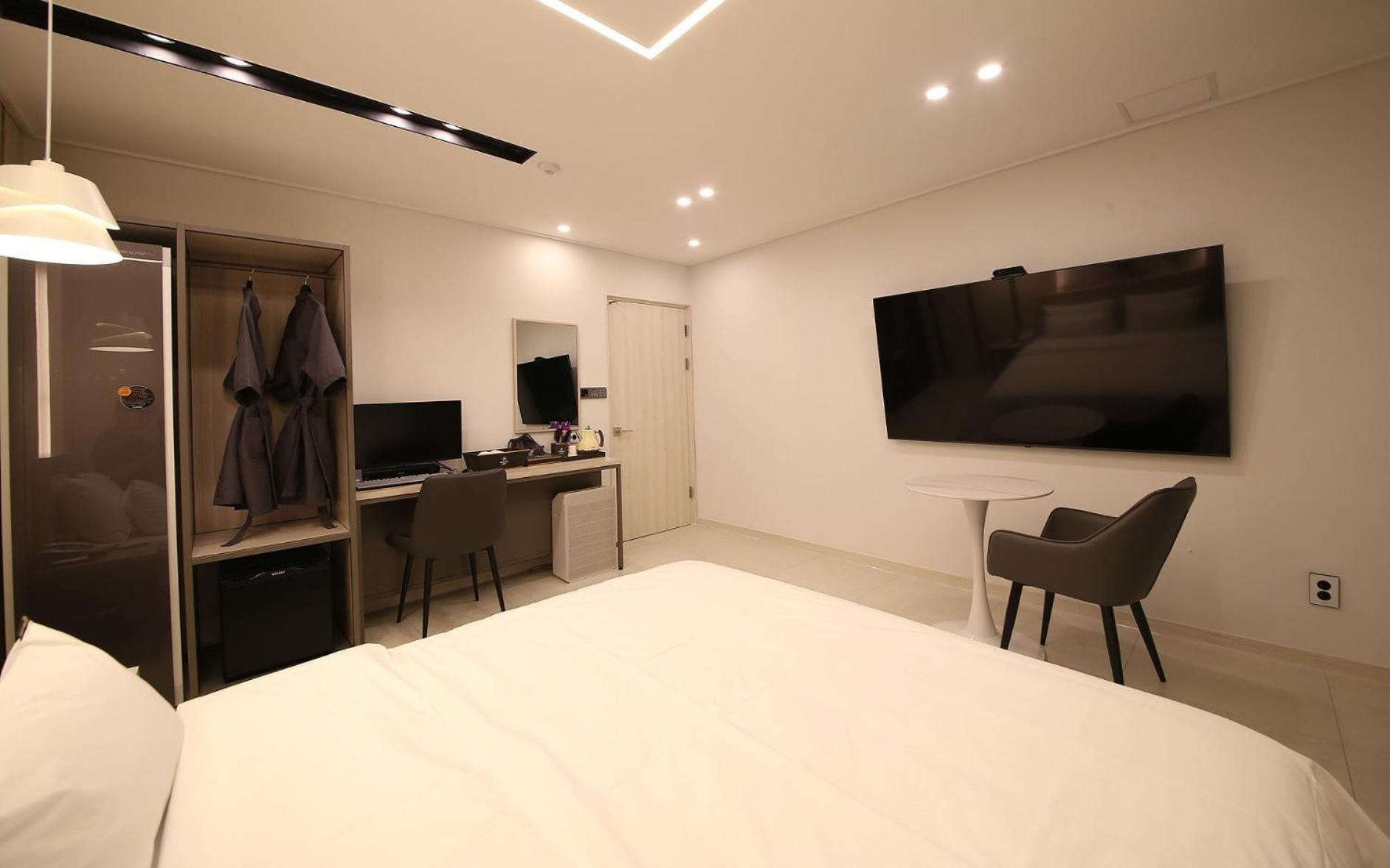Brown Dot Hotel Sinan 光州 エクステリア 写真