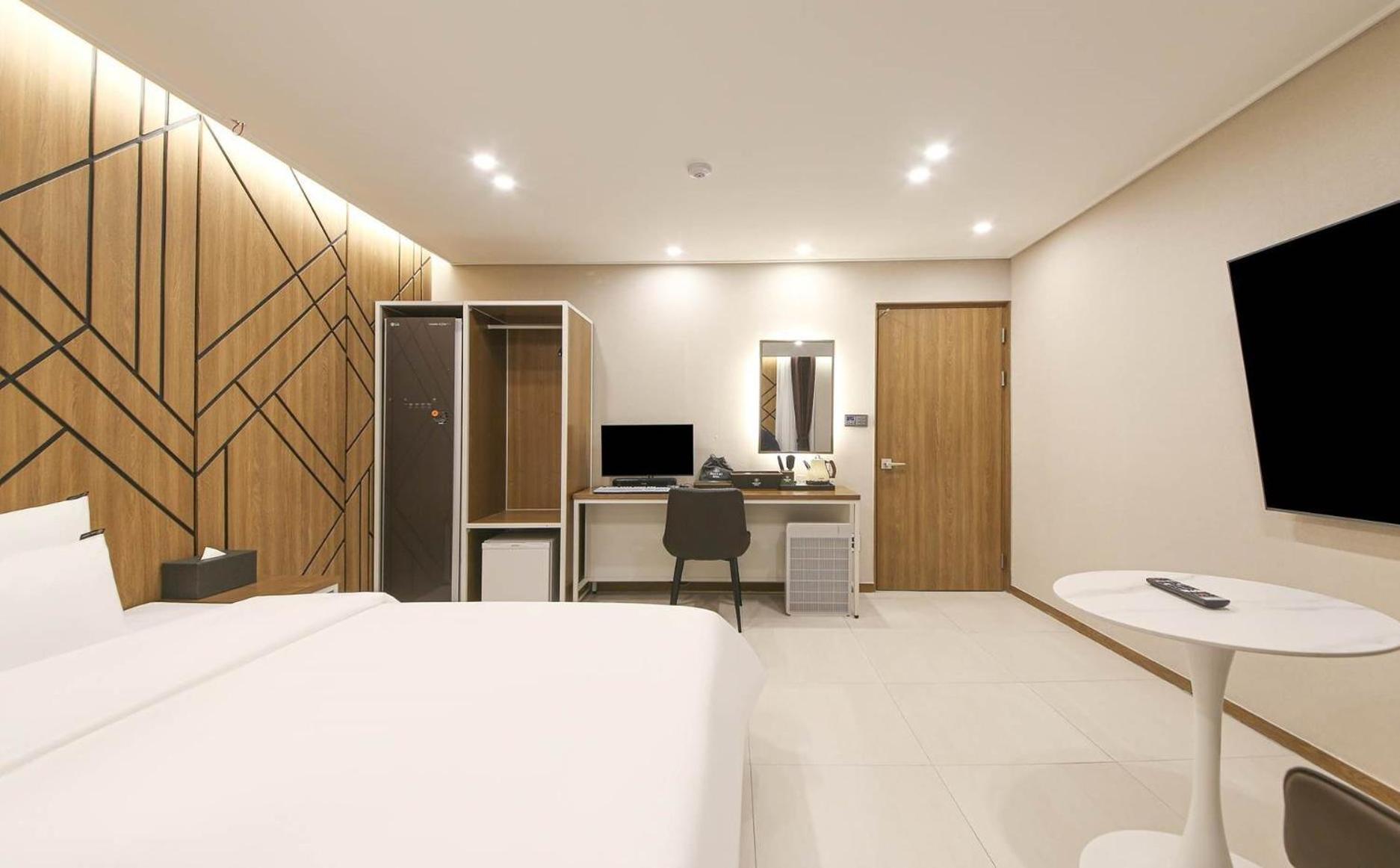 Brown Dot Hotel Sinan 光州 エクステリア 写真