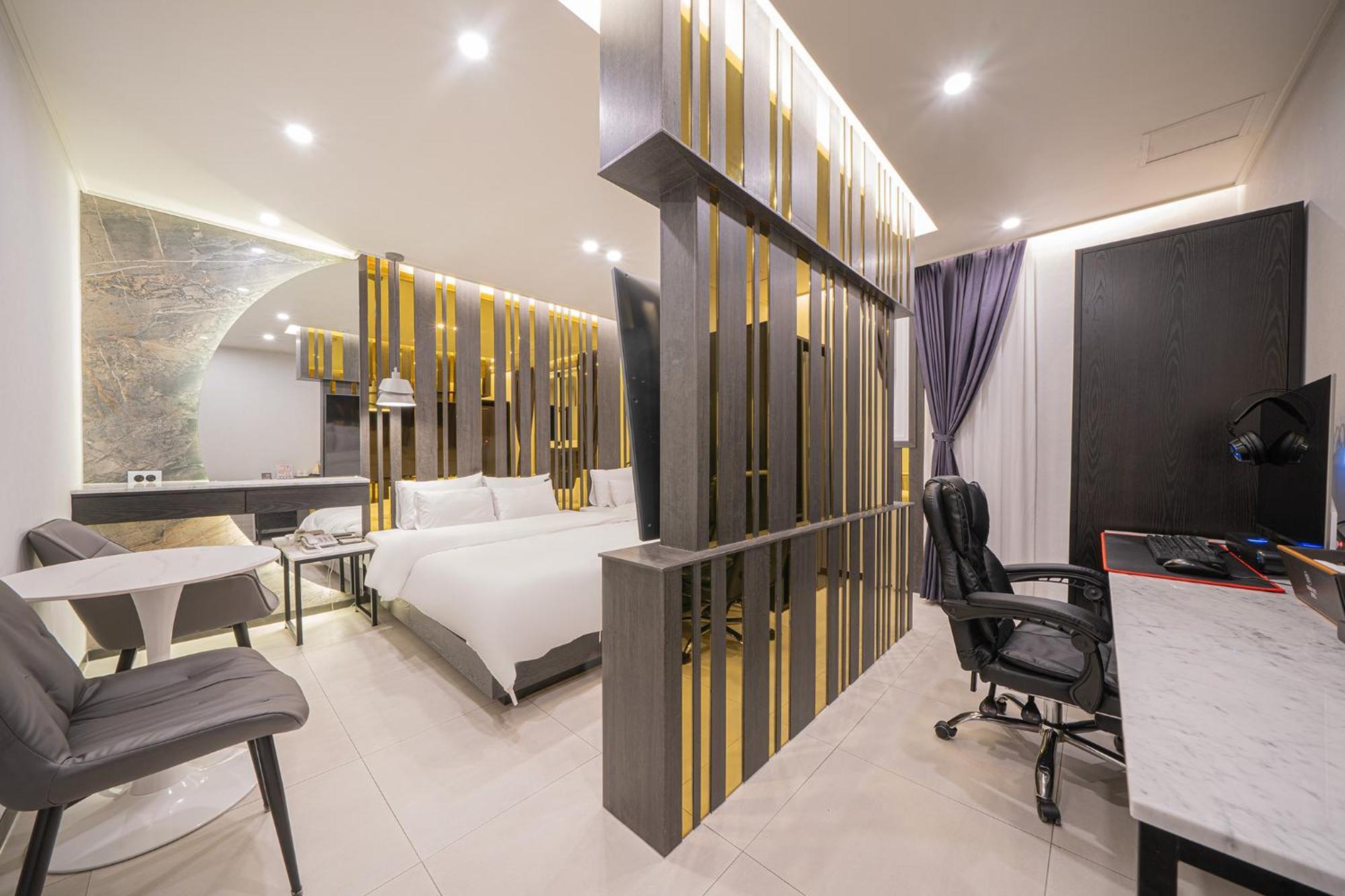 Brown Dot Hotel Sinan 光州 エクステリア 写真